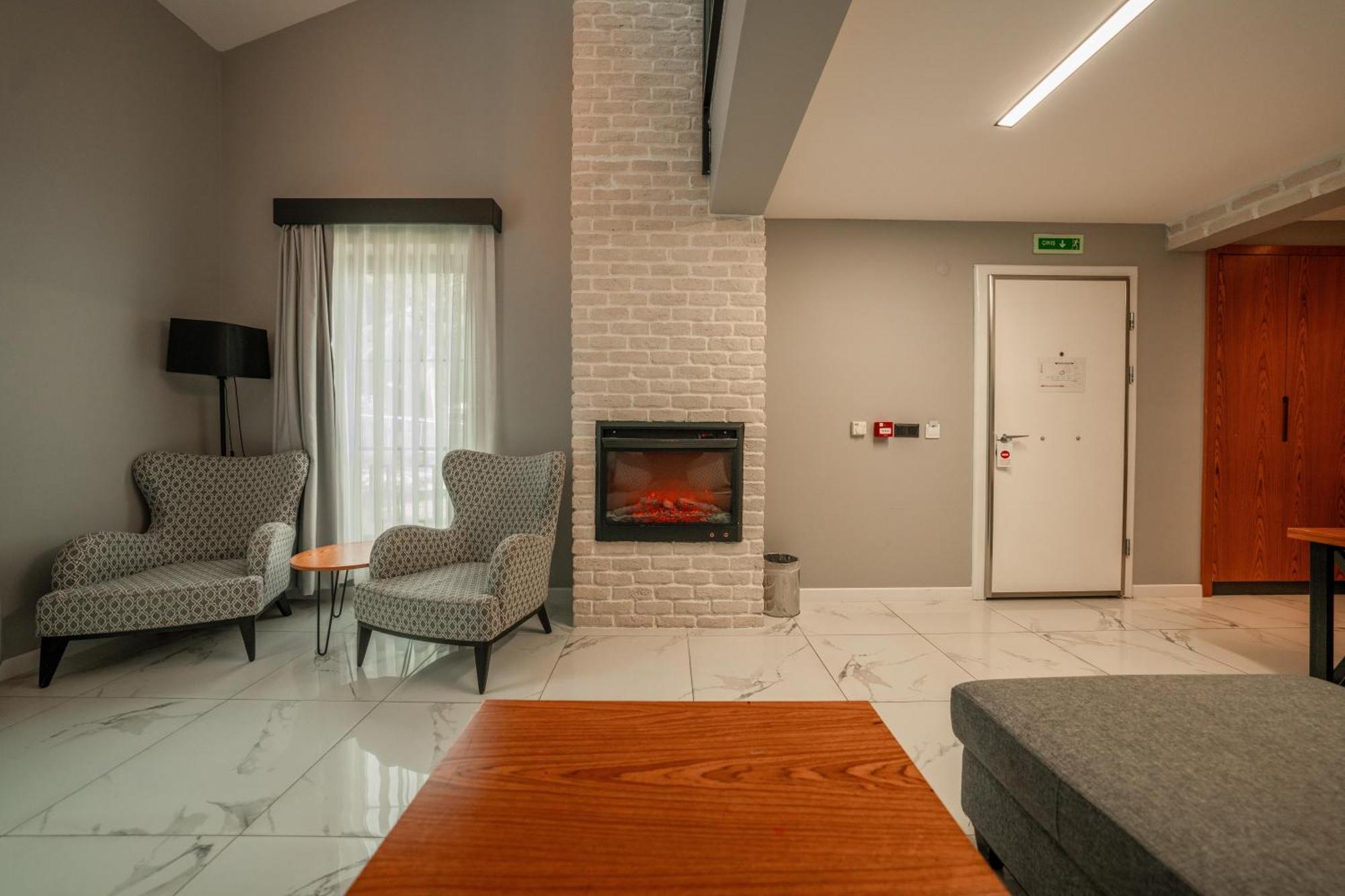 ספנג'ה Alfa Suites & Spa מראה חיצוני תמונה