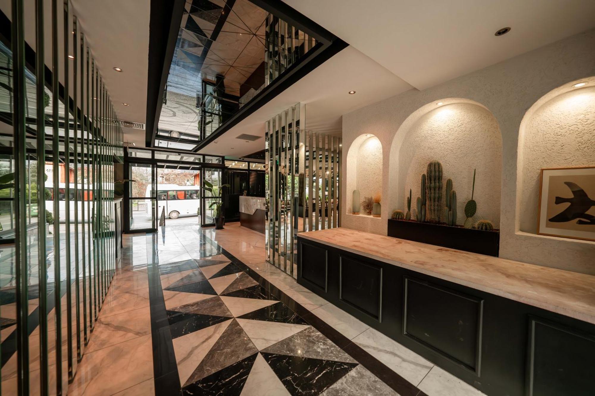 ספנג'ה Alfa Suites & Spa מראה חיצוני תמונה