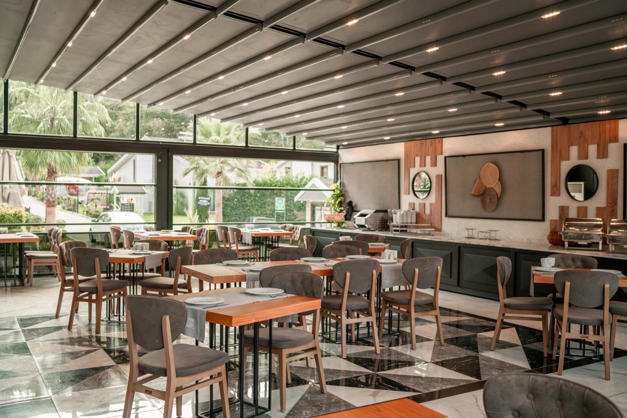 ספנג'ה Alfa Suites & Spa מראה חיצוני תמונה
